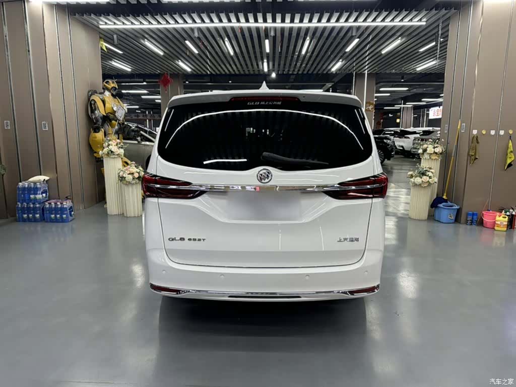Buick GL8, 2021 10