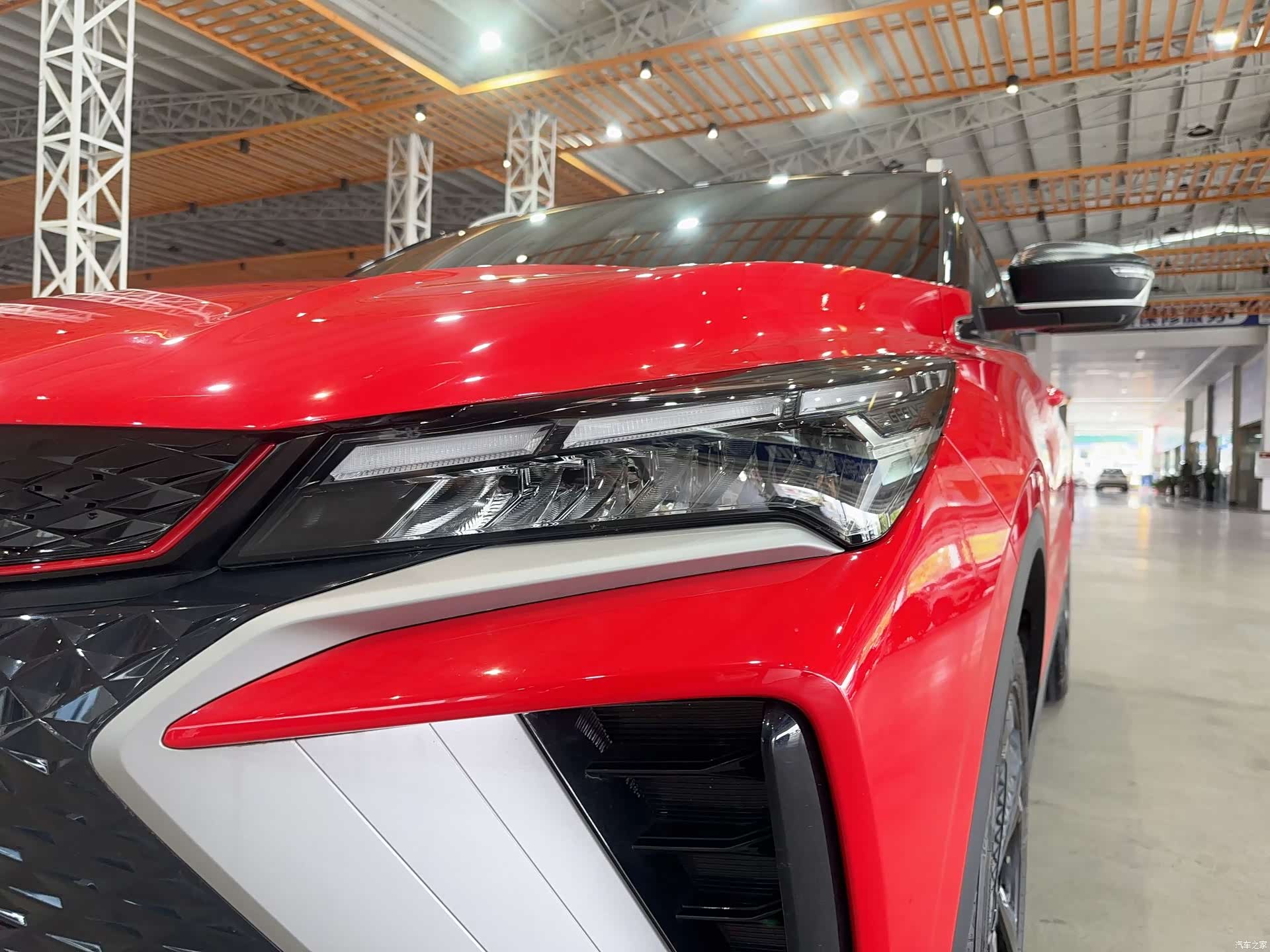 Geely Coolray, 2023 12