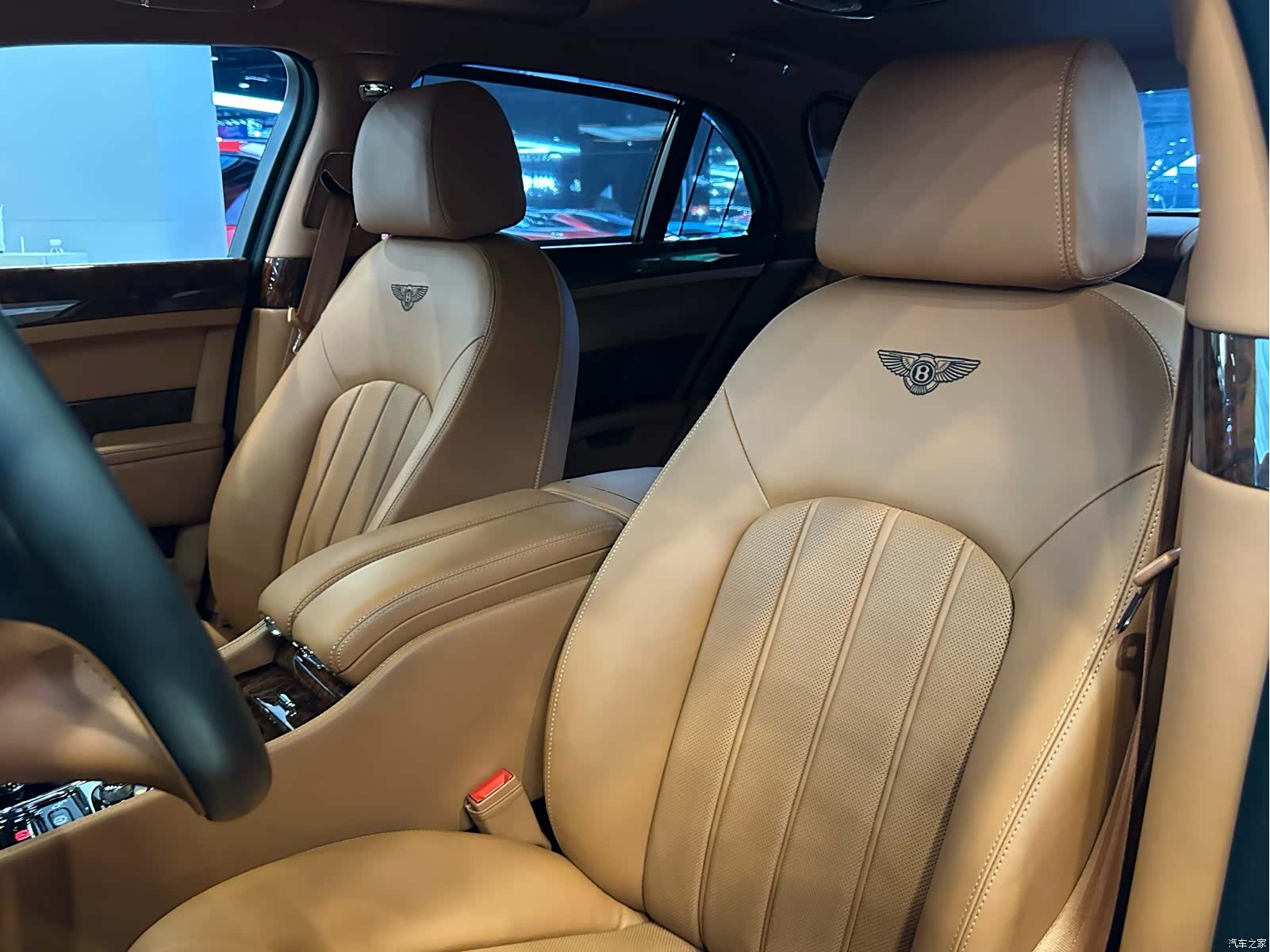 Bentley Mulsanne, 2013 16