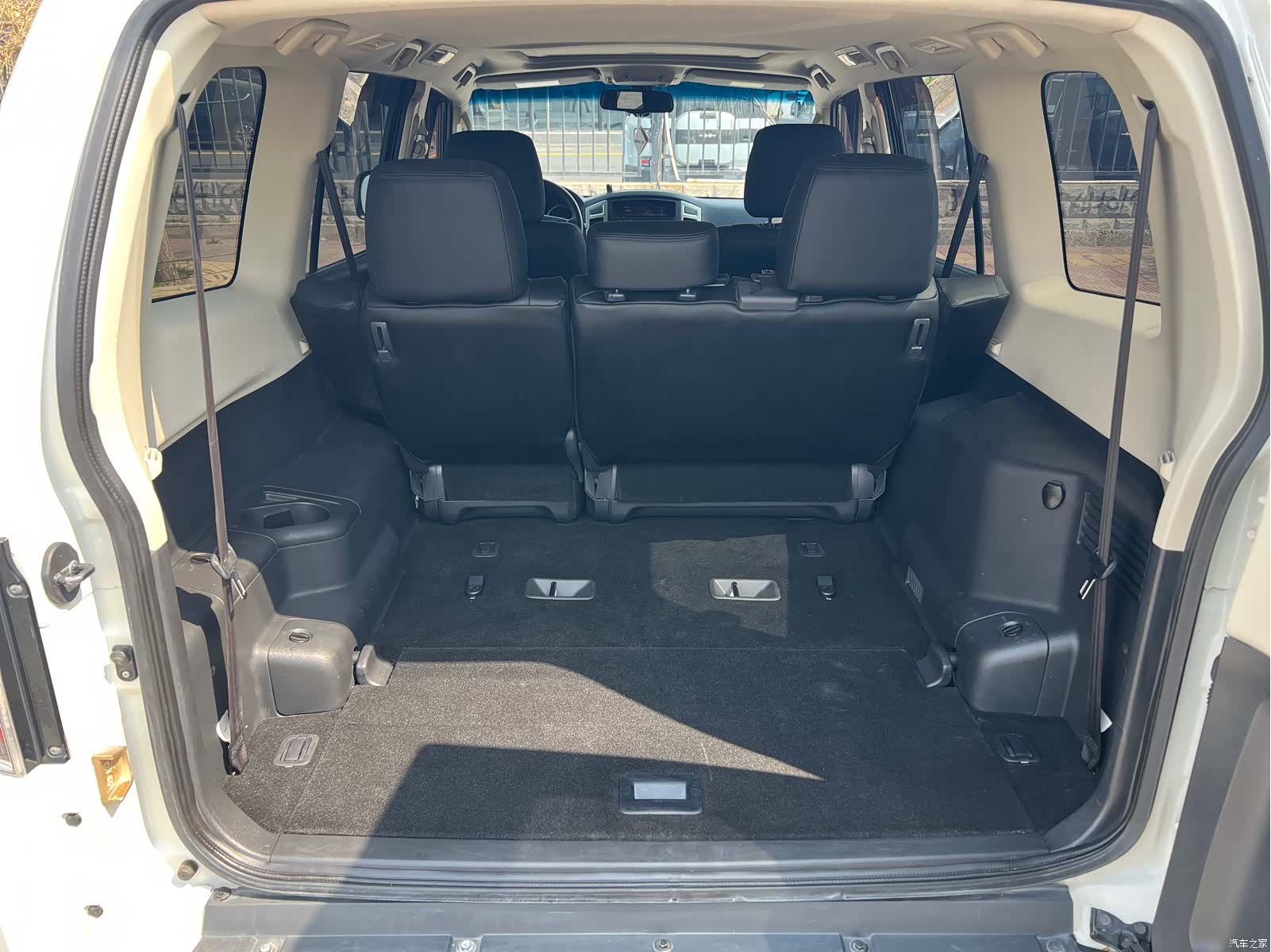 Mitsubishi Pajero, 2018 10