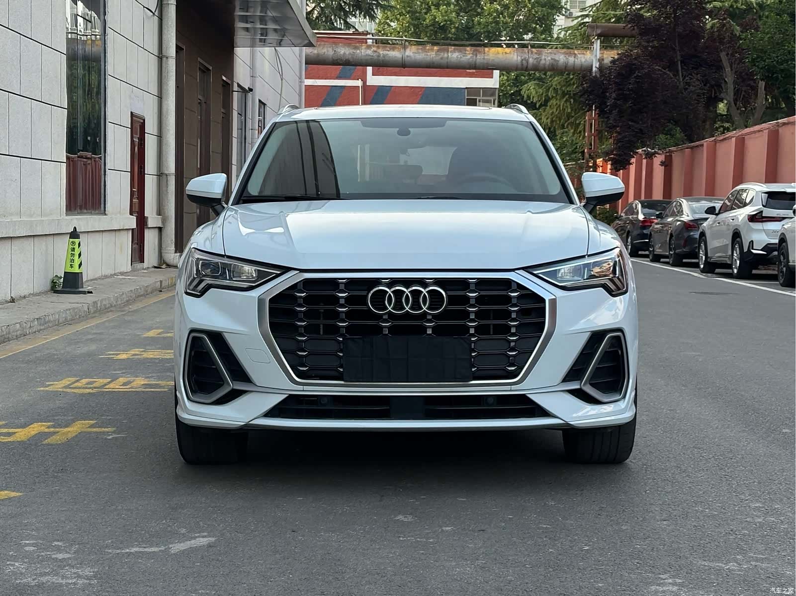 Audi Q3, 2022 2