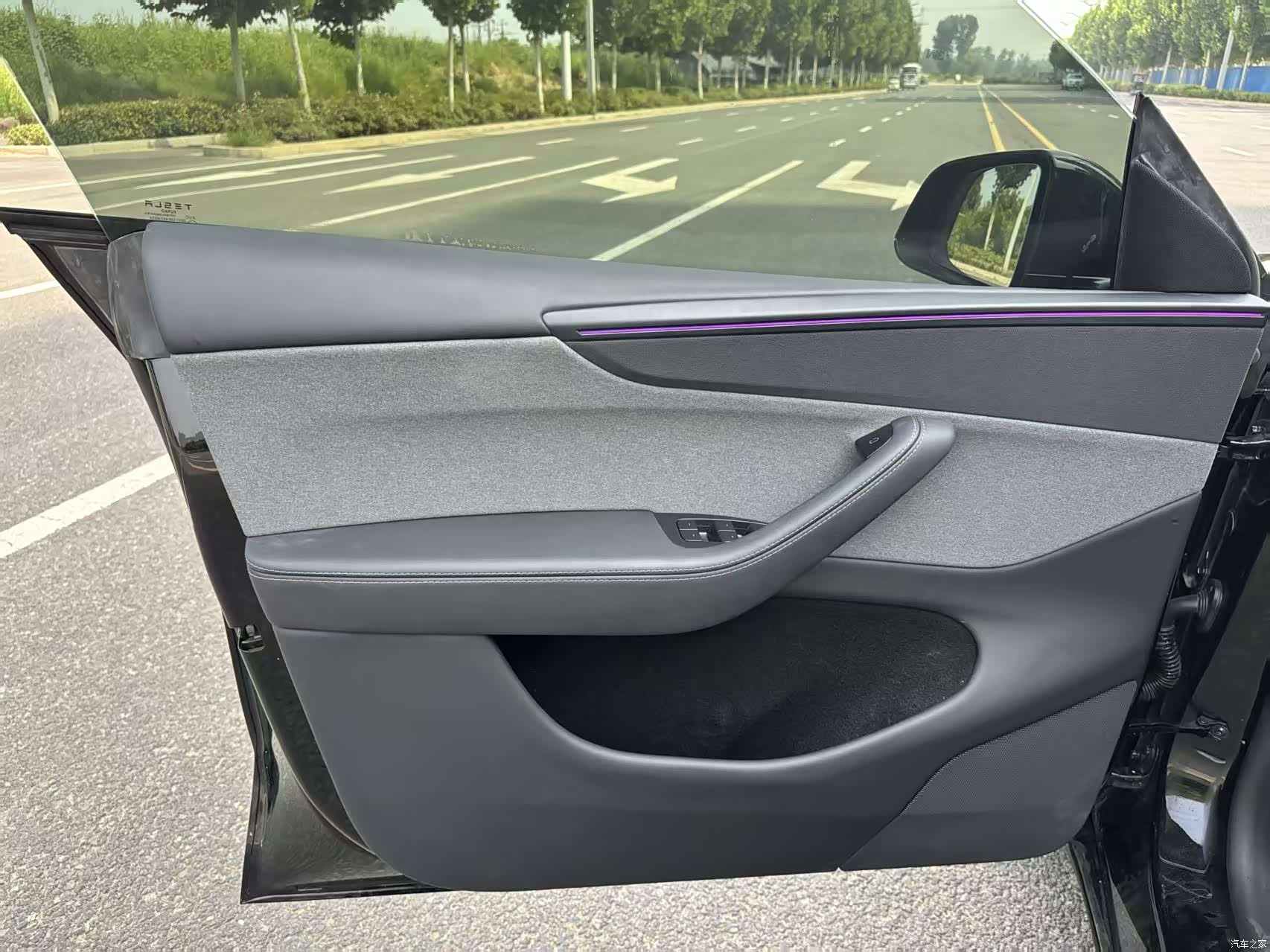 Tesla Model Y, 2026 все фото