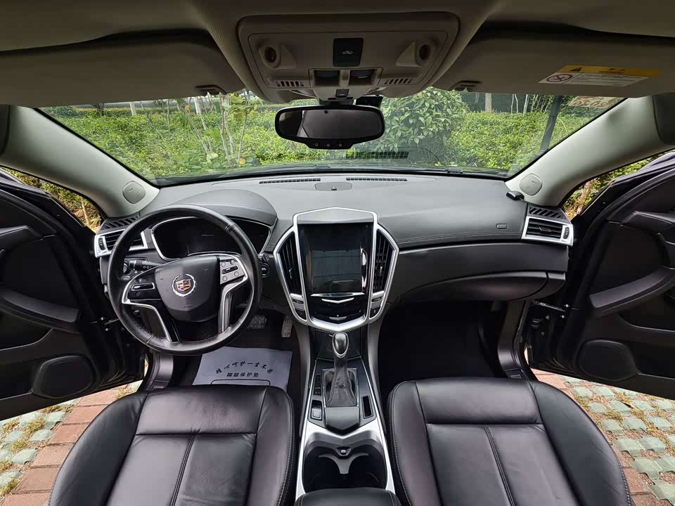 Cadillac SRX