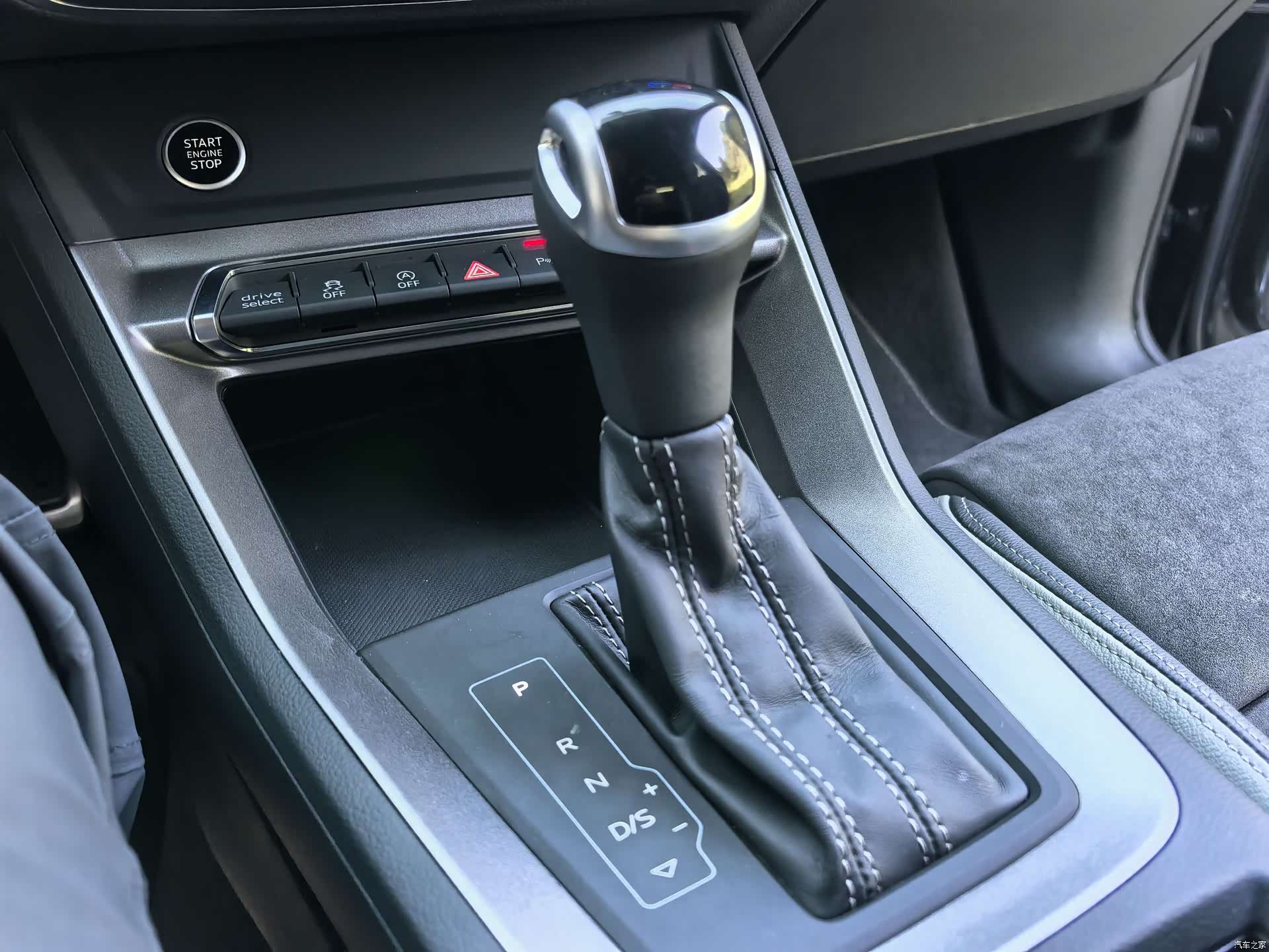 Audi Q3, 2021 10