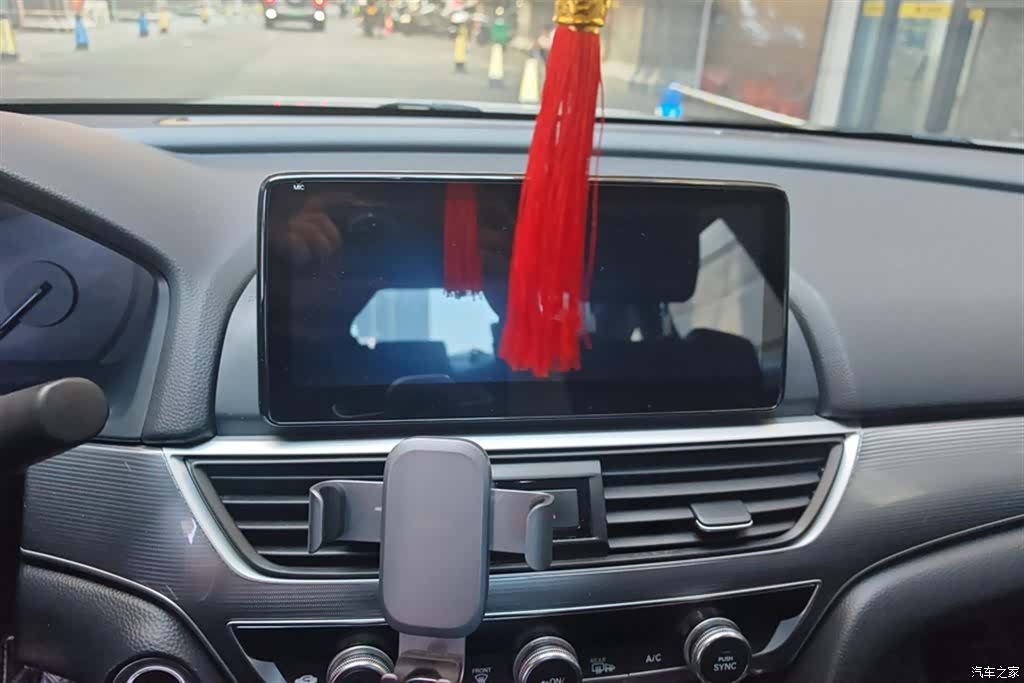 Honda Accord, 2019 13