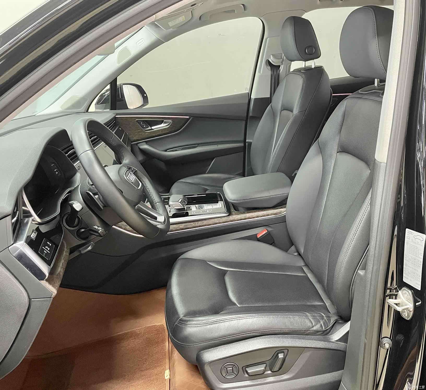 Audi Q7, 2023 8