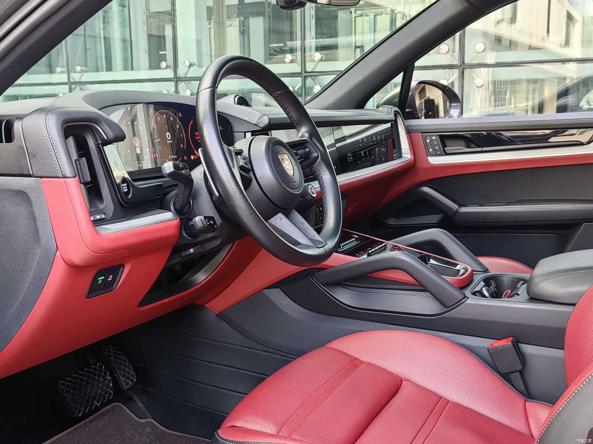 Porsche Cayenne, 2023 11