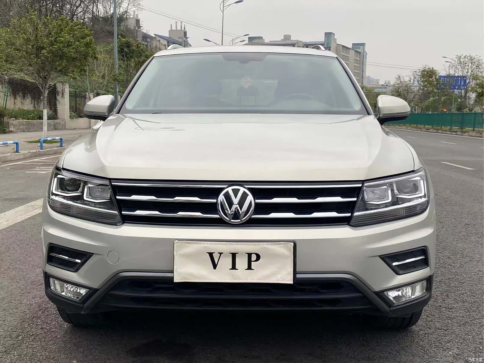 Volkswagen Tiguan L, 2019 2