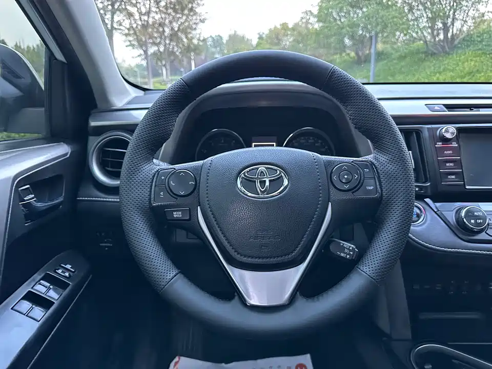 Toyota RAV4 Rongfang