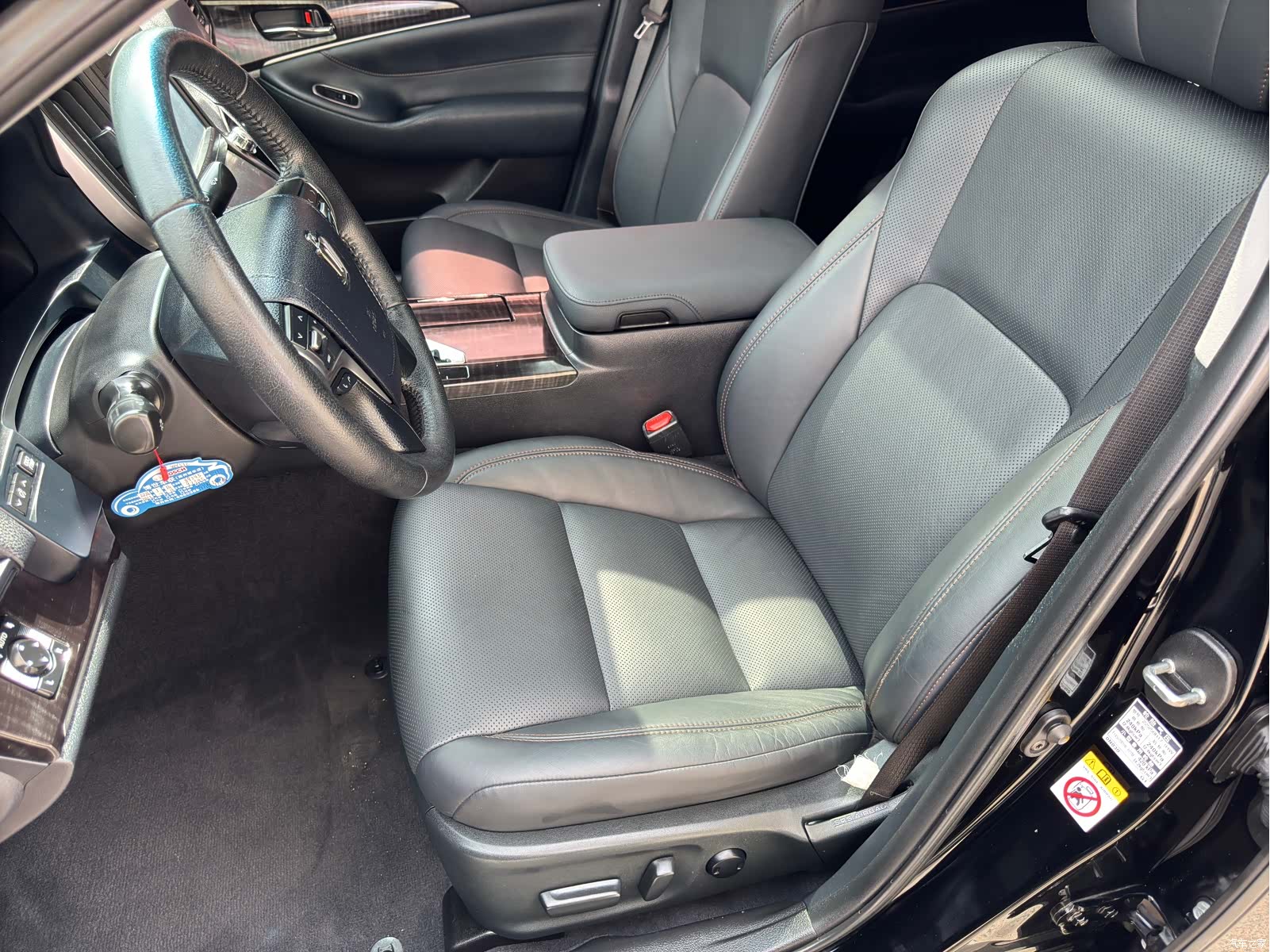 Toyota Crown, 2018 7
