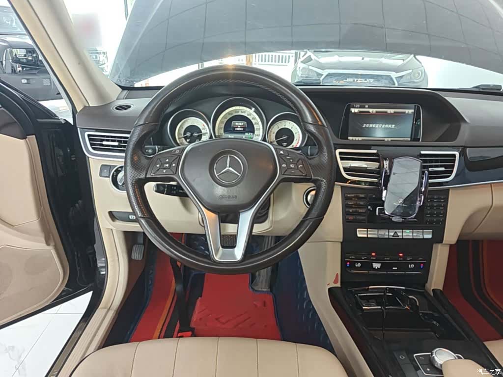 Mercedes-Benz E-Class, 2015 11