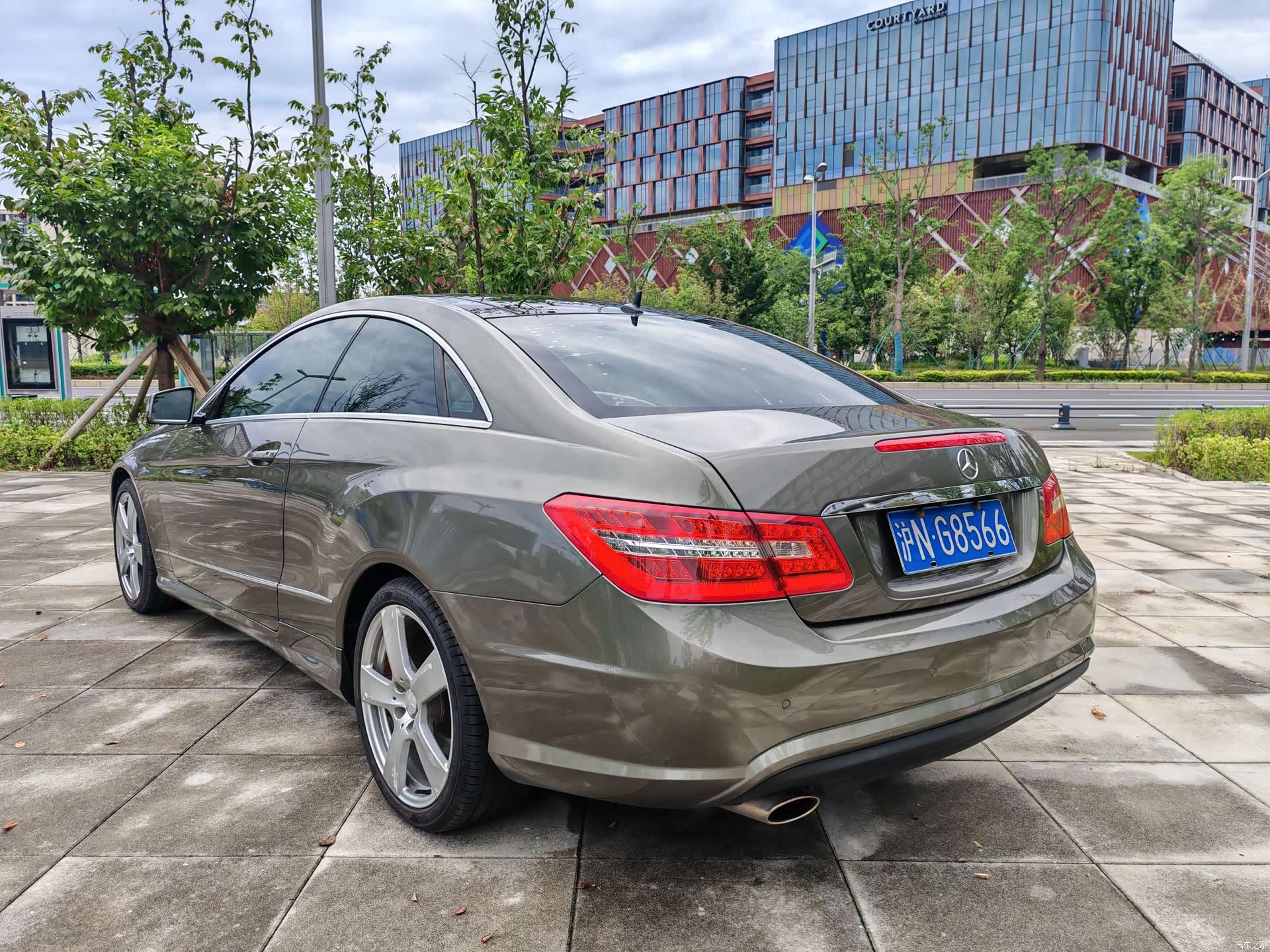 Mercedes-Benz E-Class, 2013 4
