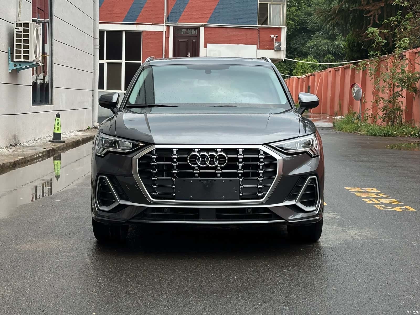 Audi Q3, 2022 2