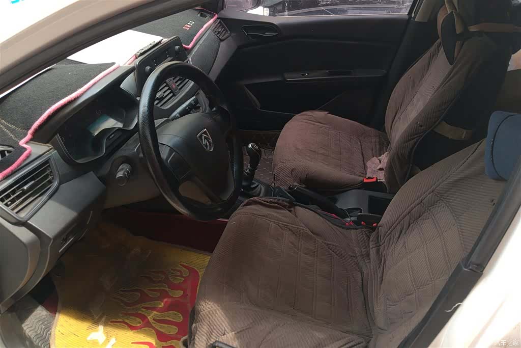 Wuling 310W, 2018 8