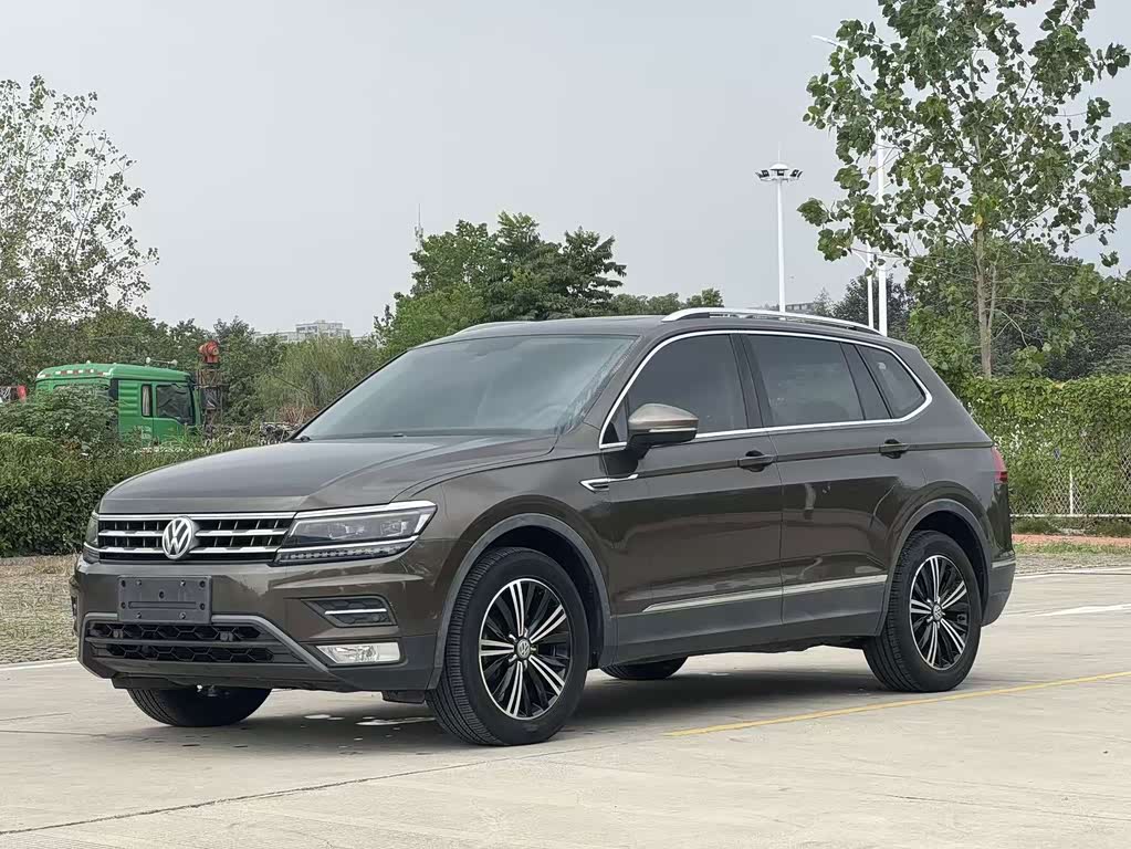 Volkswagen Tiguan L L 2017 330TSI AT Flagship