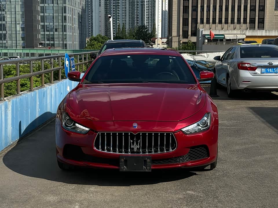 Maserati Ghibli Maserati Ghibli