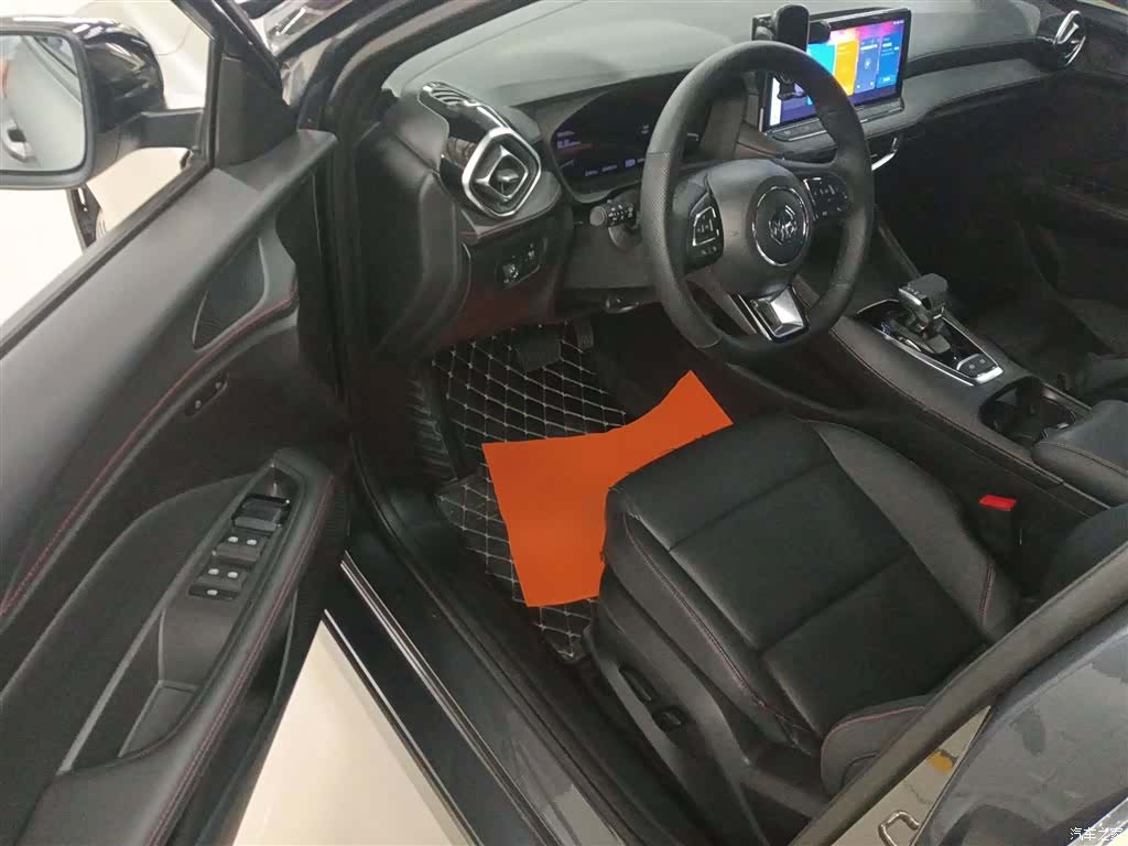 MG MG5, 2025 14