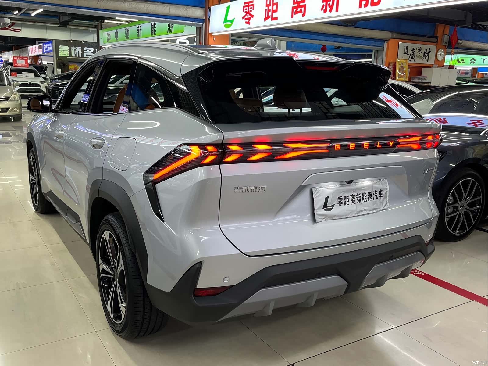 Geely Galaxy L7, 2025 4