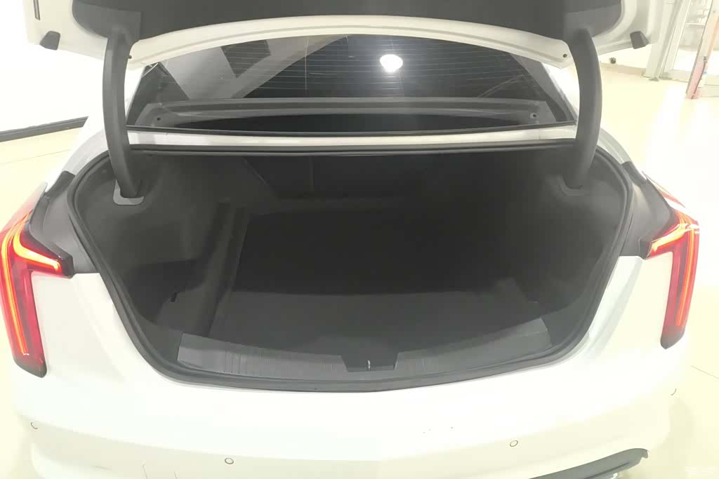 Cadillac CT5, 2022 4