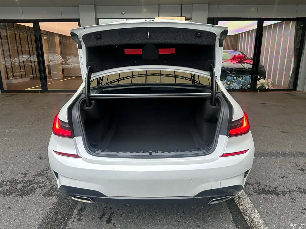BMW 3 Series, 2021 все фото