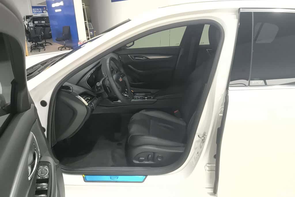 Cadillac CT5, 2022 9