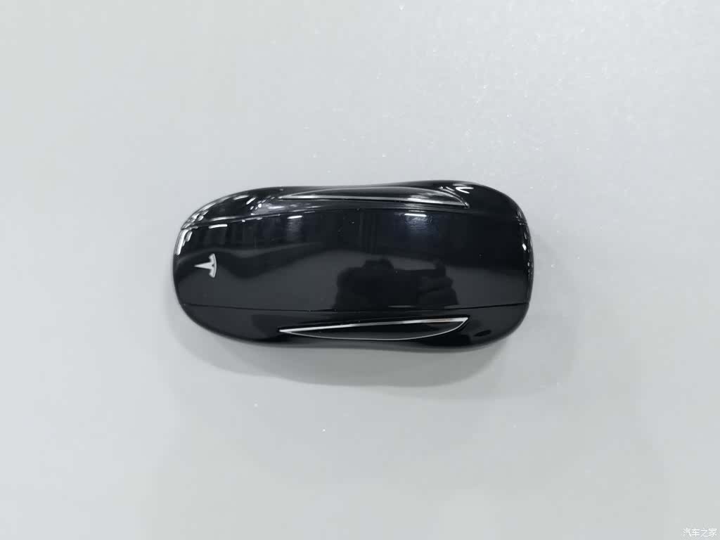 Tesla Model X, 2017 19