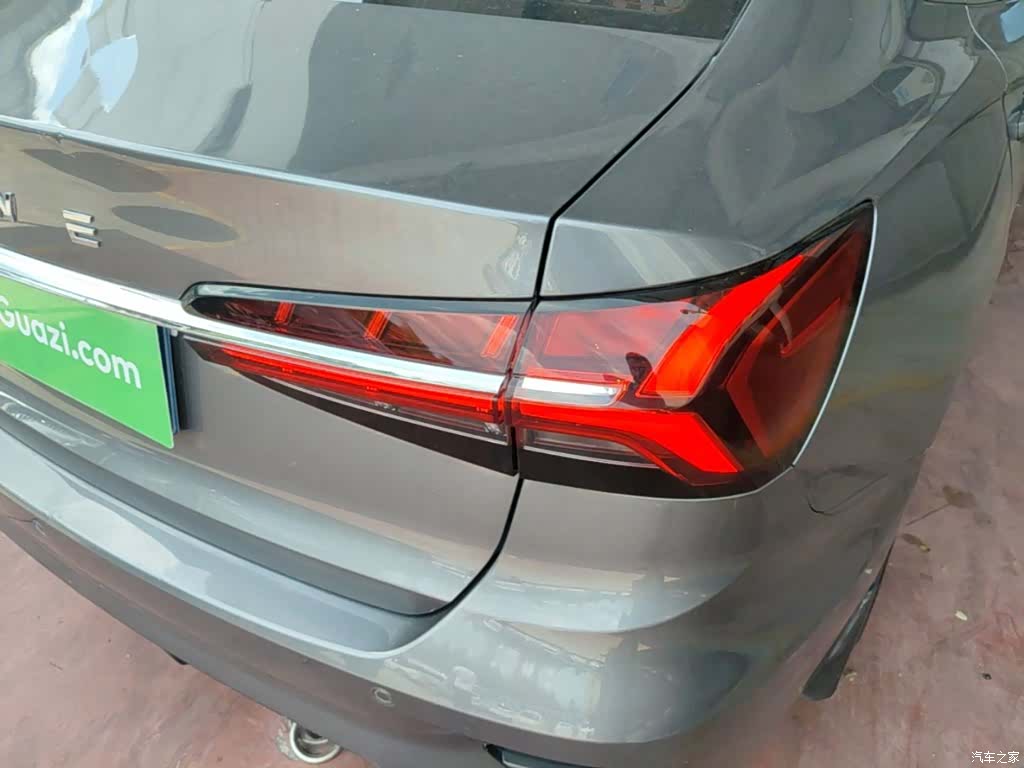 Roewe i5, 2022 8