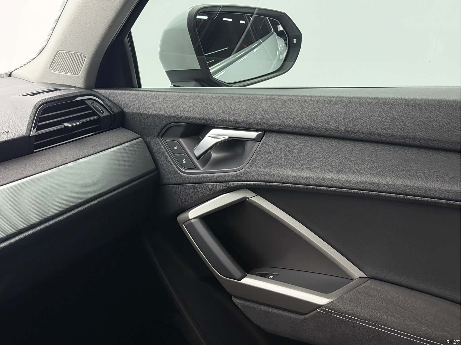 Audi Q3, 2022 9