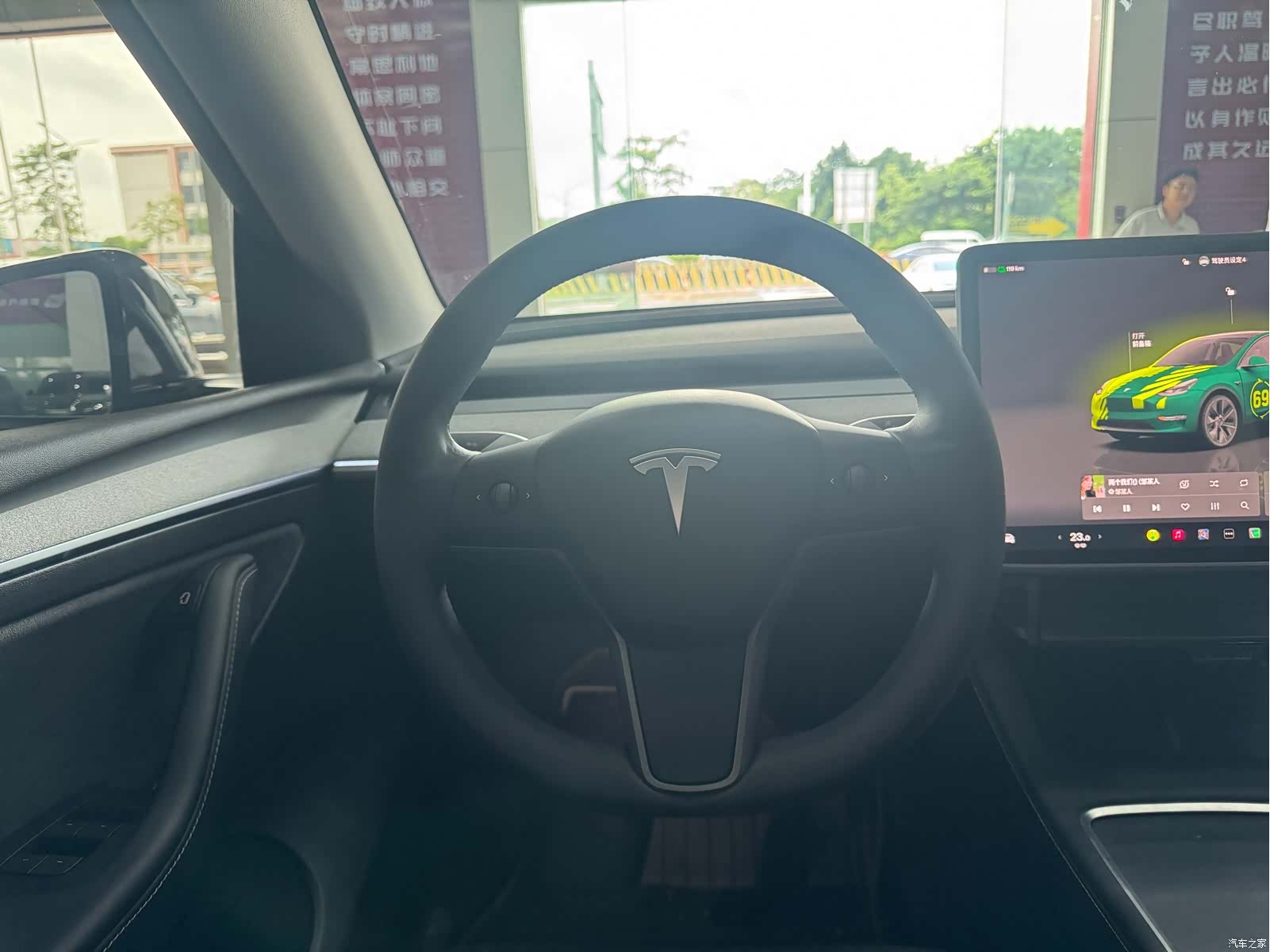 Tesla Model Y, 2025 13