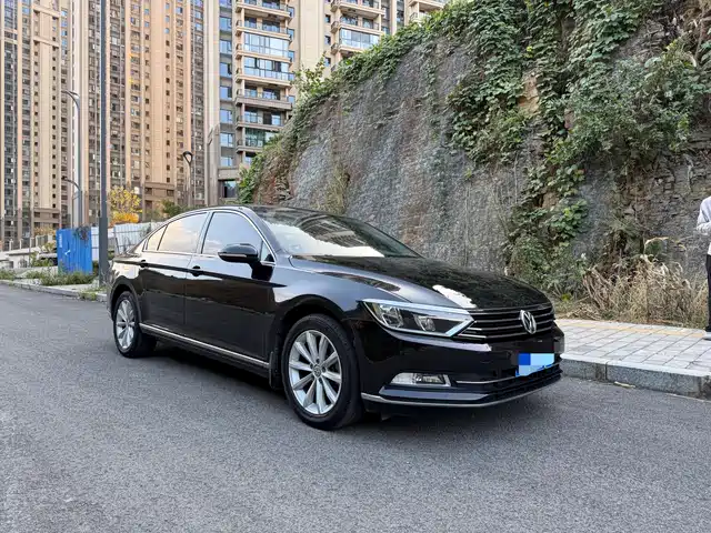Volkswagen Magotan 2016 — купить из Китая под заказ
