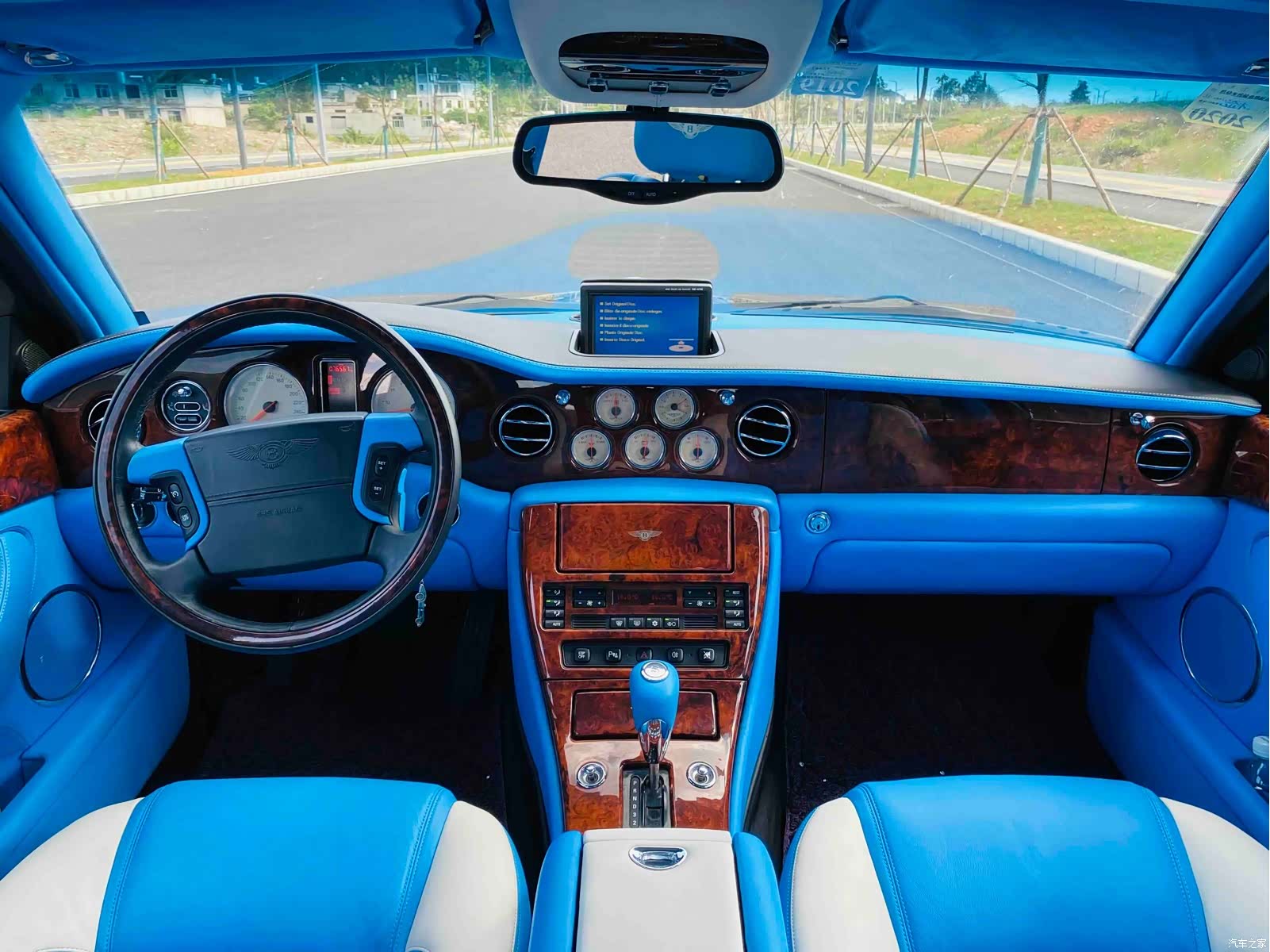 Bentley R, 2005 10