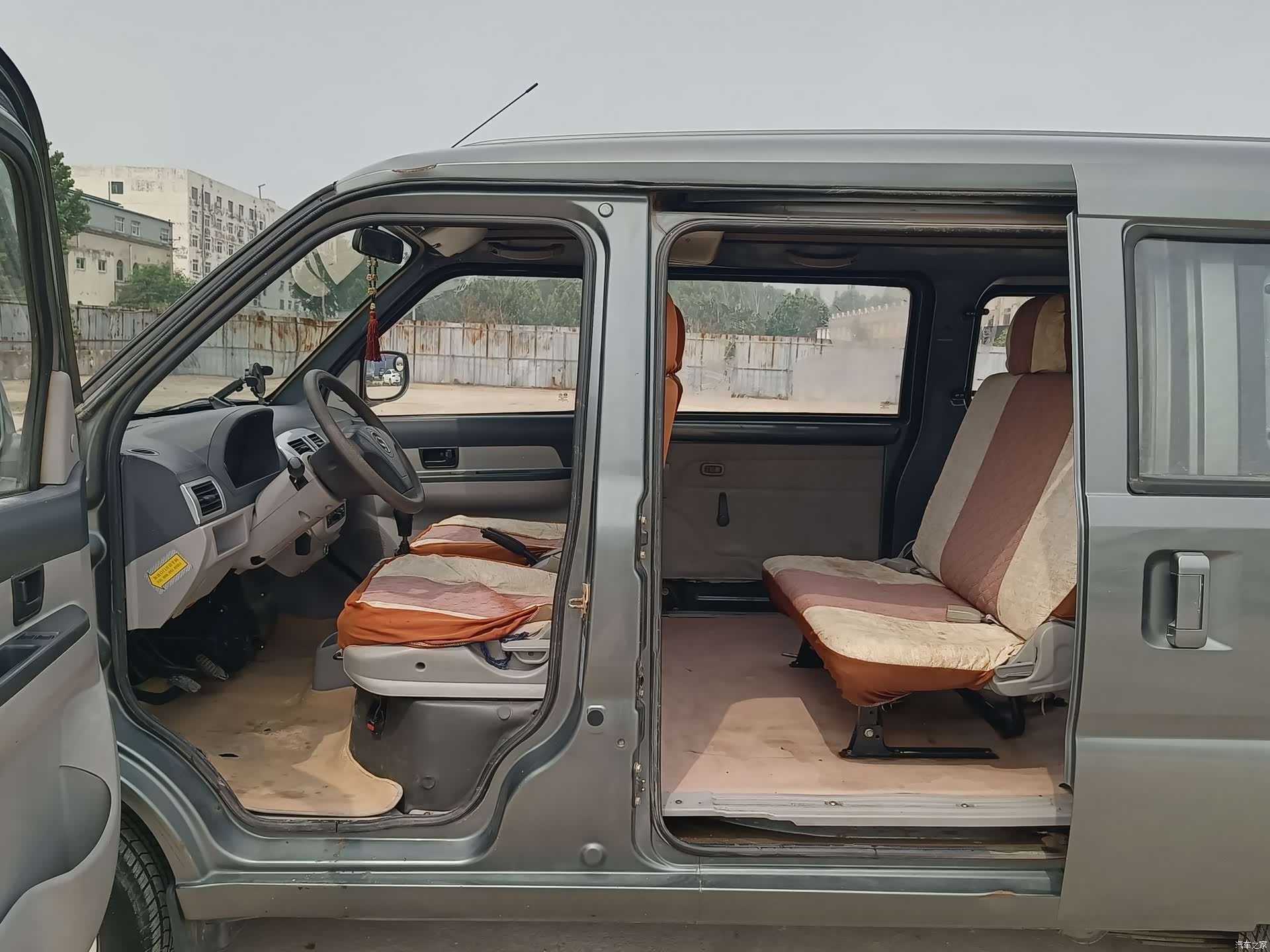 ShanQiTongJia L-6400A, 2014 8