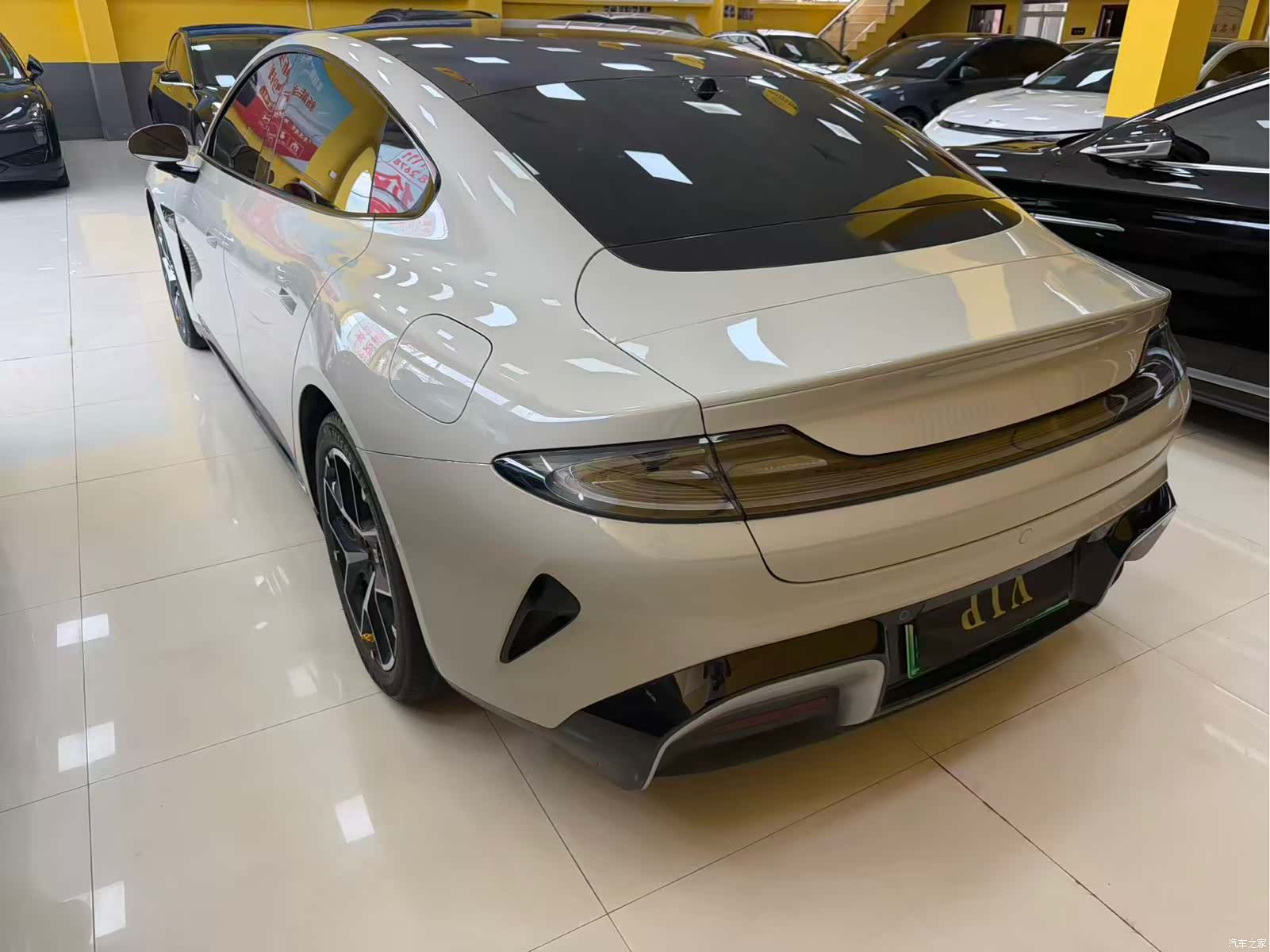 Xiaomi SU7, 2025 7