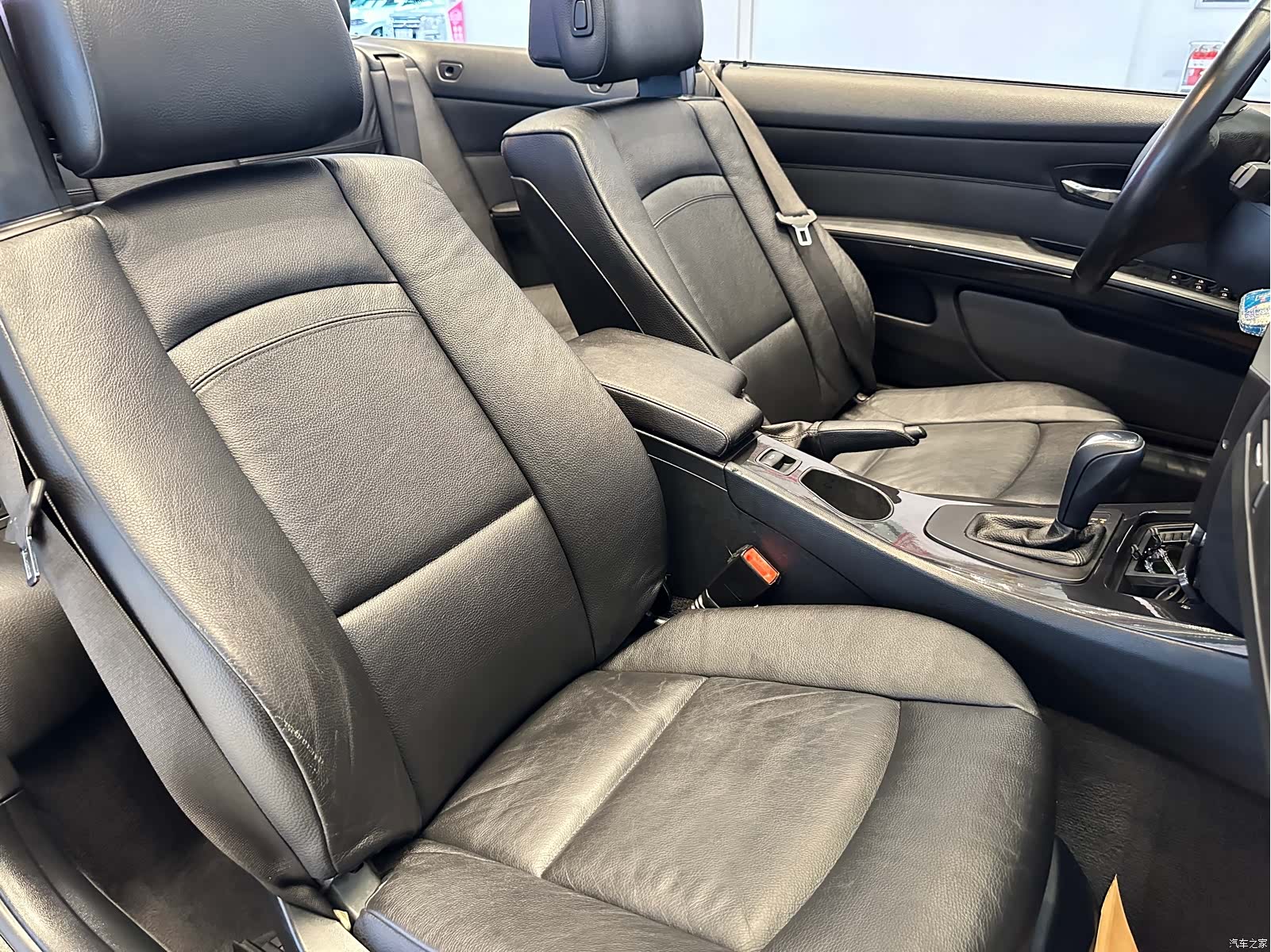 BMW 3 Series, 2010 16