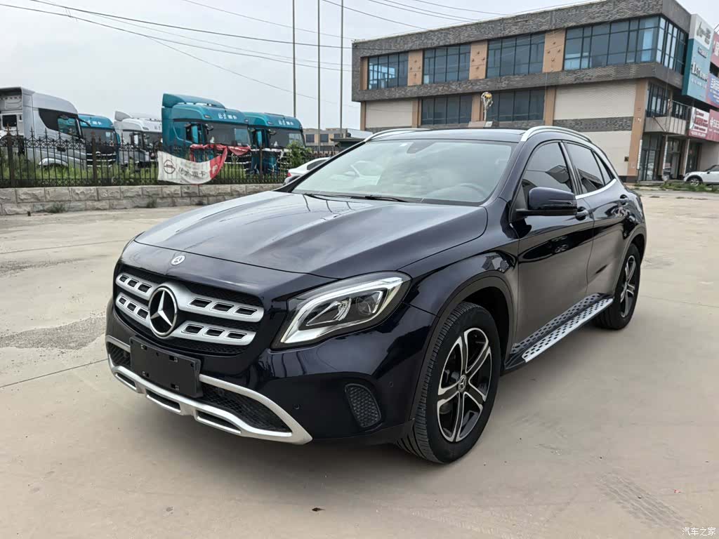 Mercedes-Benz GLA