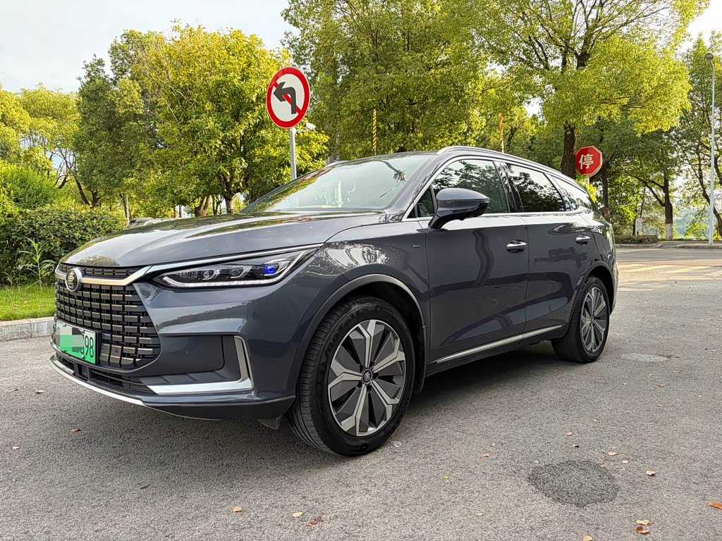 BYD Tang NEV