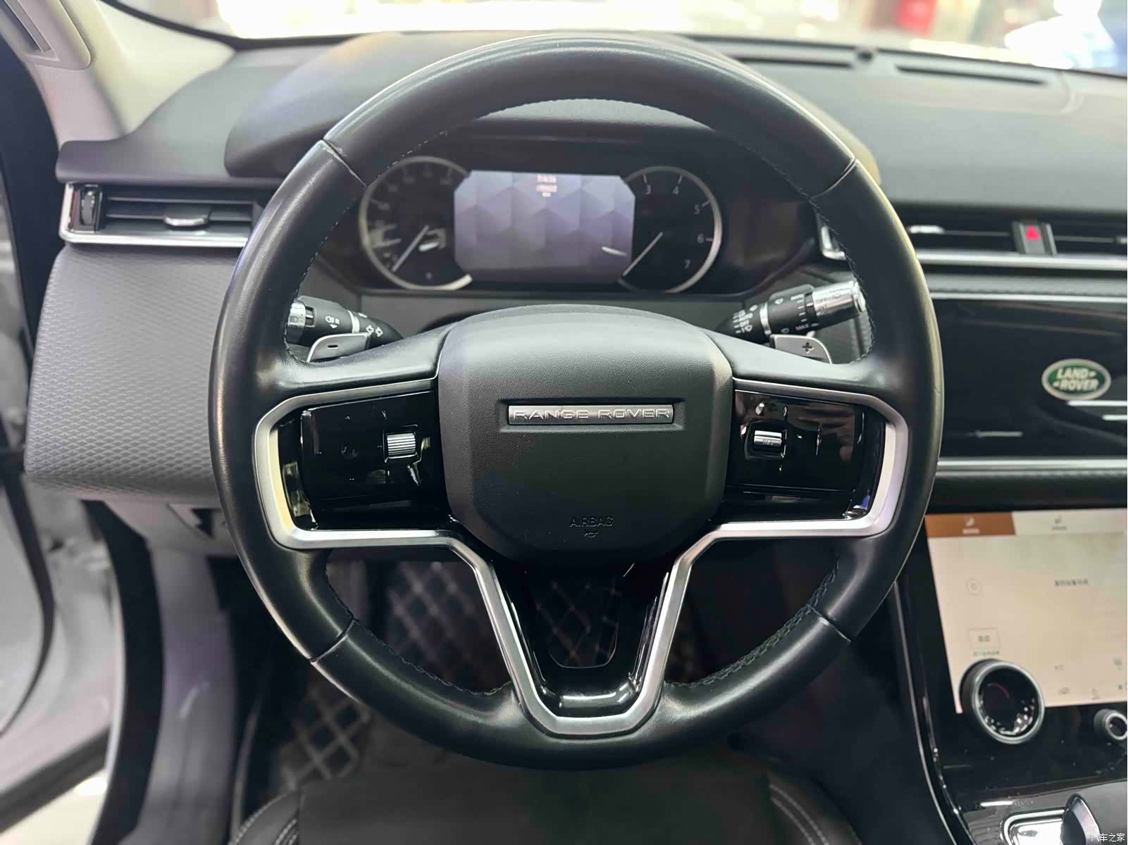 Land Rover Range Rover, 2022 13