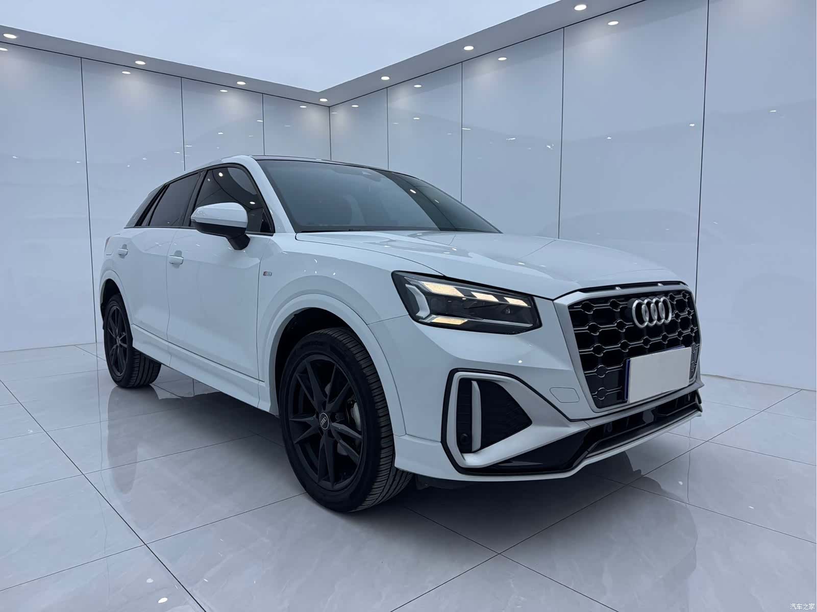 Audi Q2L, 2022 3