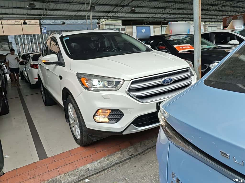 Ford Kuga, 2018 4