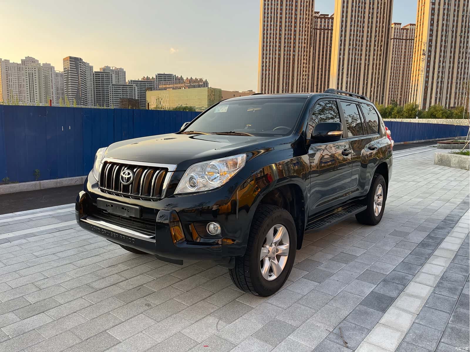 Toyota Prado, 2013 1