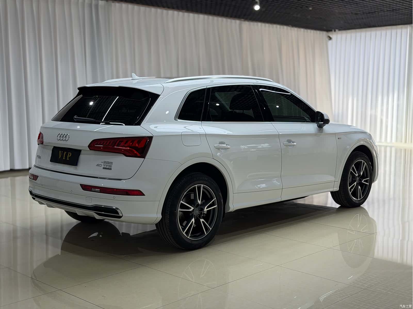 Audi Q5L, 2020 все фото