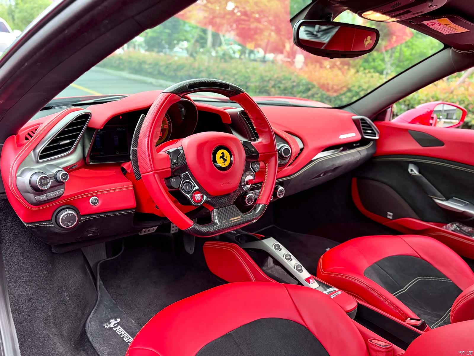 Ferrari 488, 2019 4