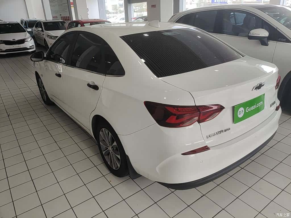 Chevrolet 320, 2021 все фото
