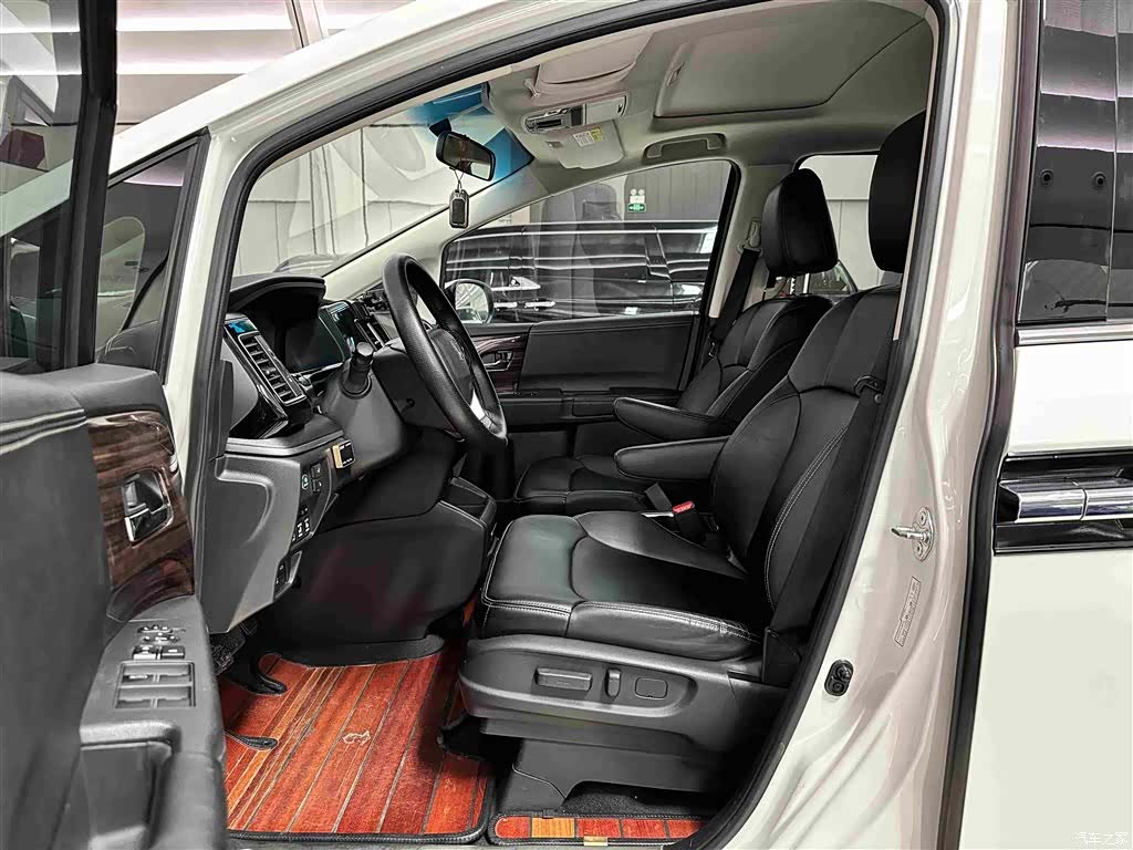 Honda Elysion, 2019 все фото