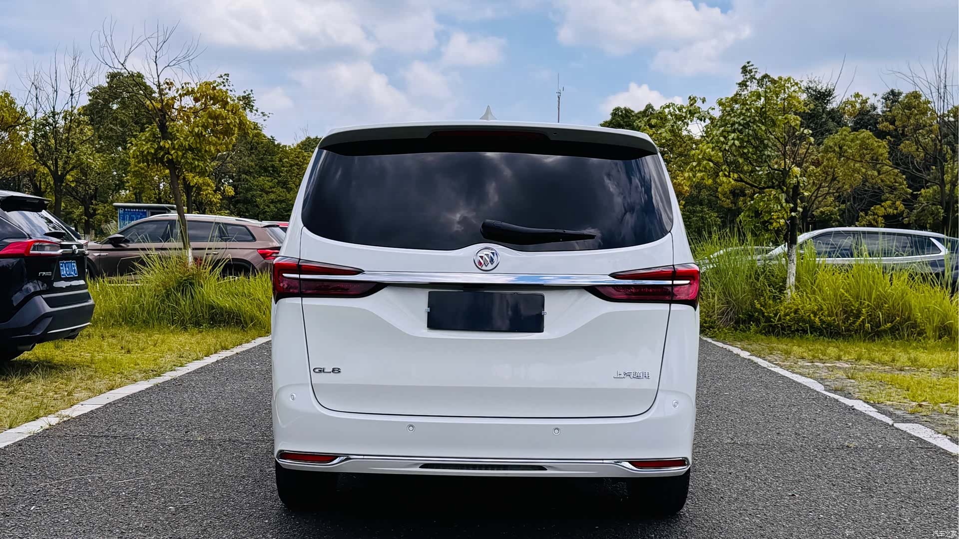 Buick GL8, 2023 6