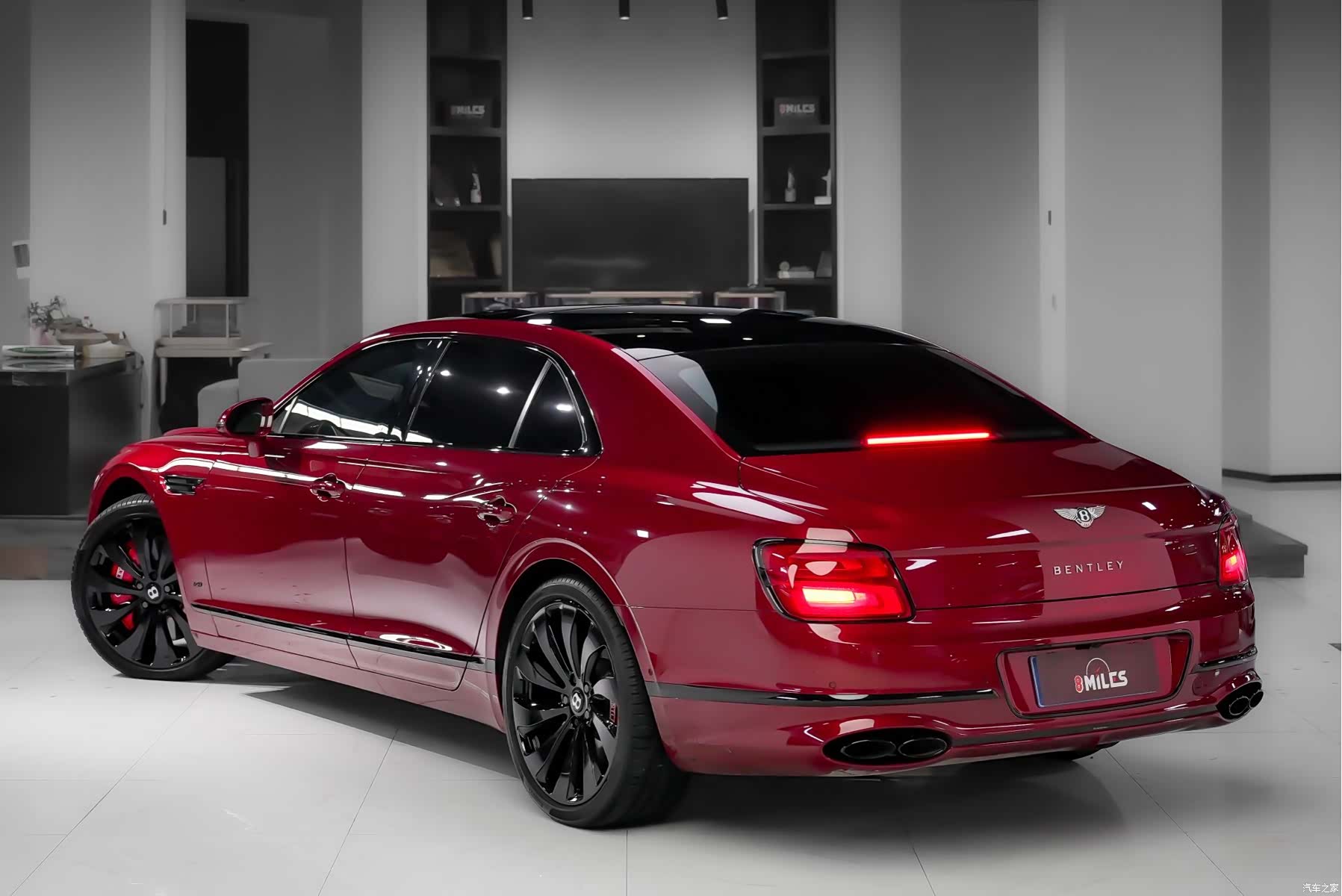Bentley Flying Spur, 2022 4