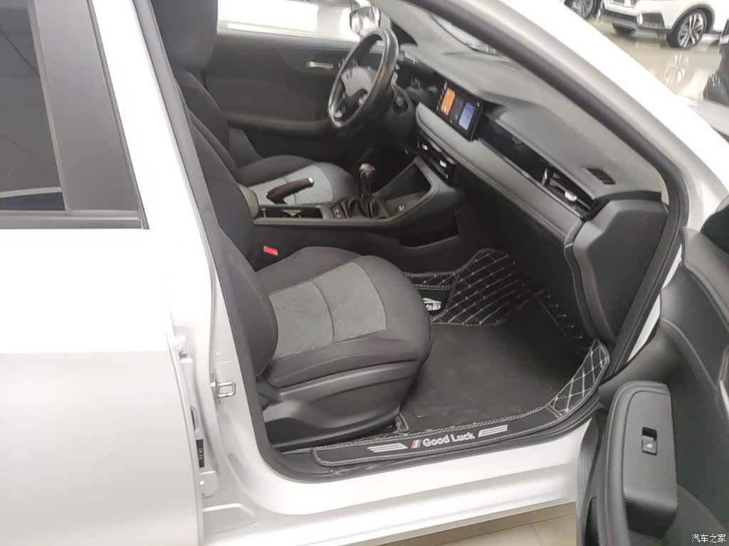 Roewe i5, 2025 25