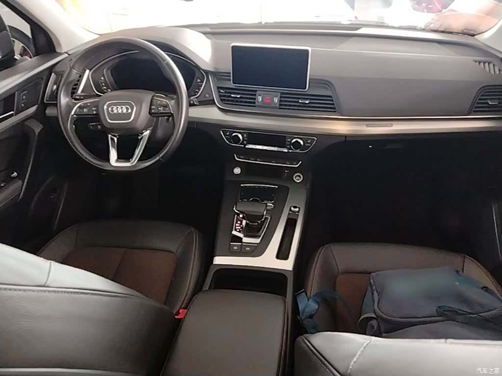 Audi Q5L, 2019 10