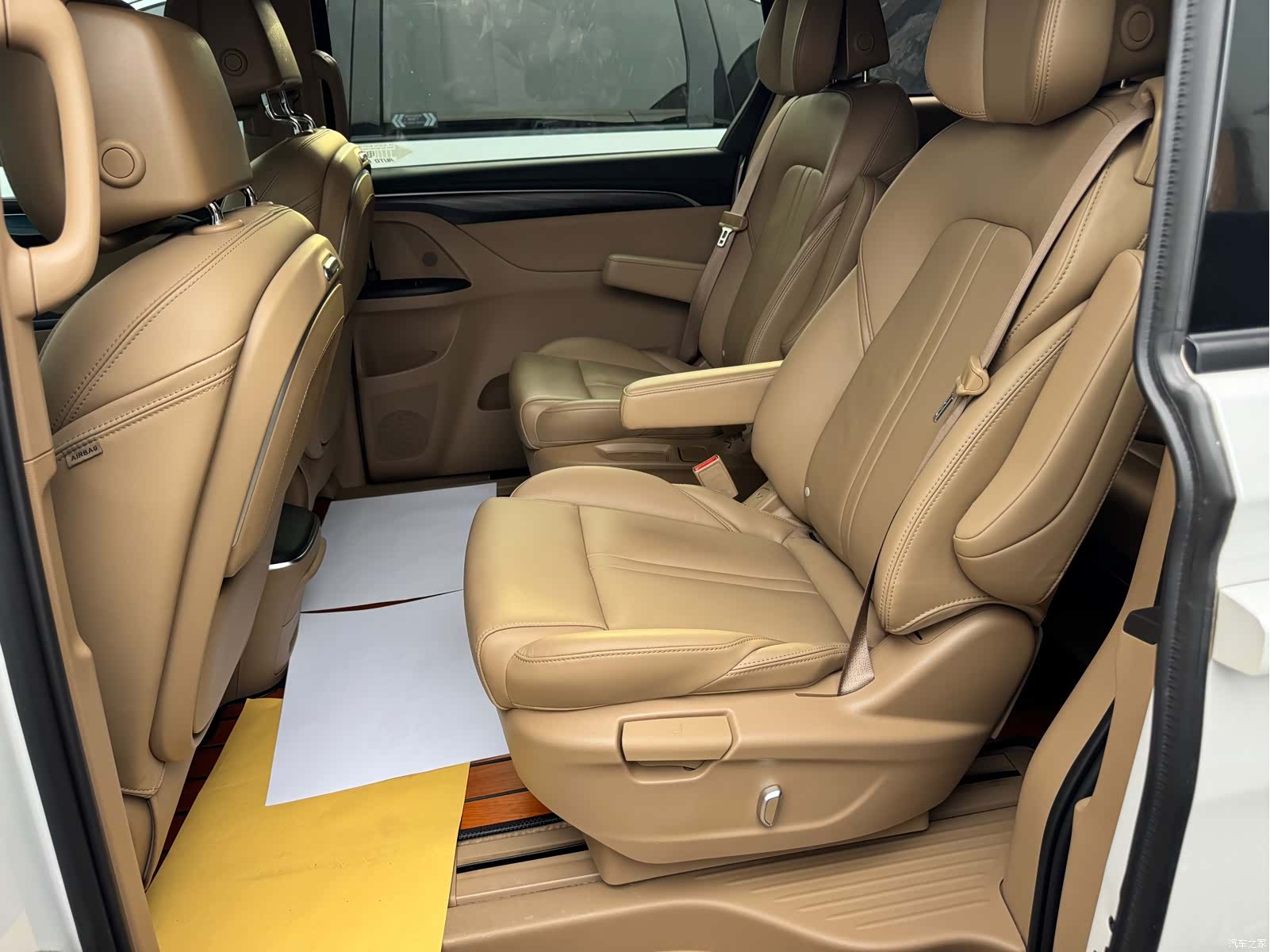 Buick GL8, 2021 8