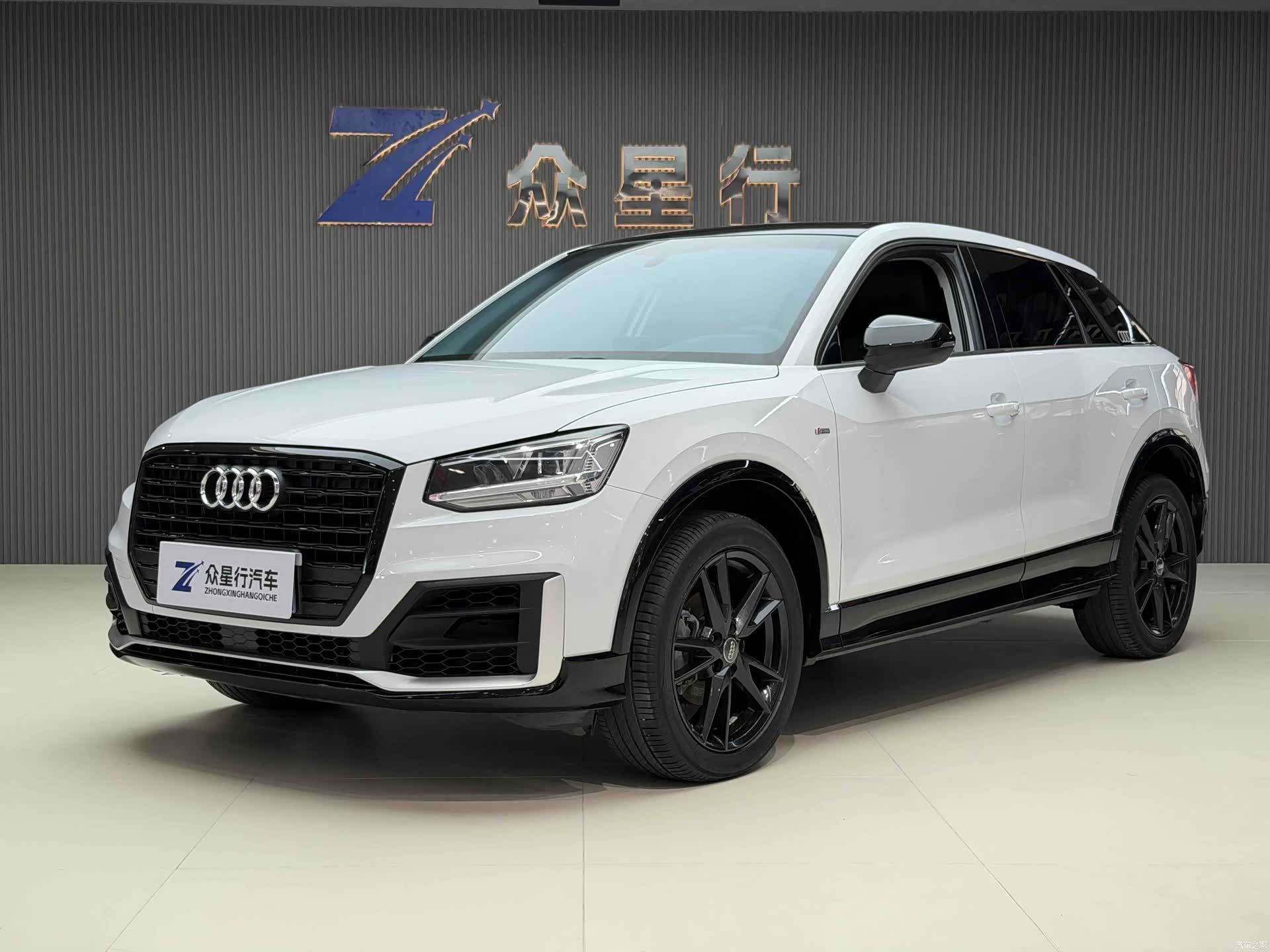 Audi Q2L, 2019 1